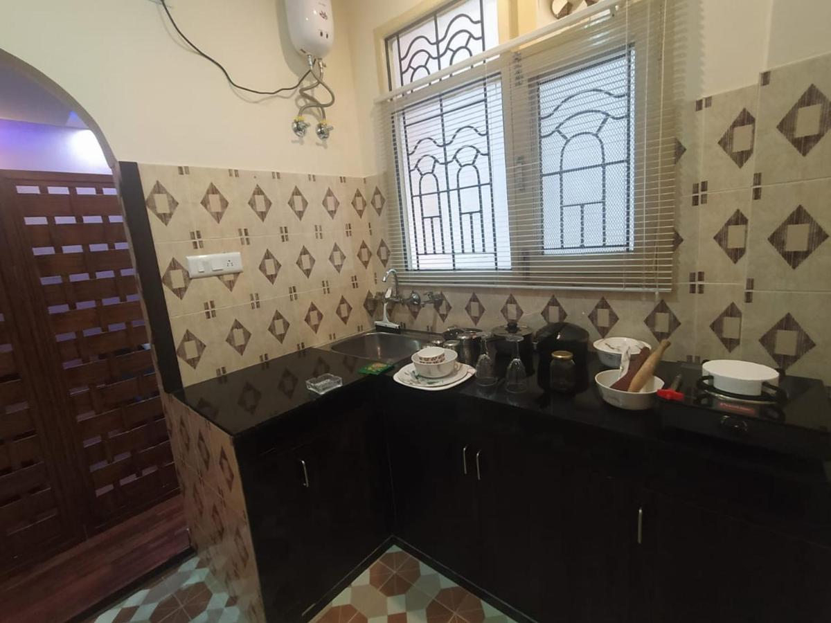 Deluxe Homestay Apartments With Kitchen In Shimla Eksteriør billede