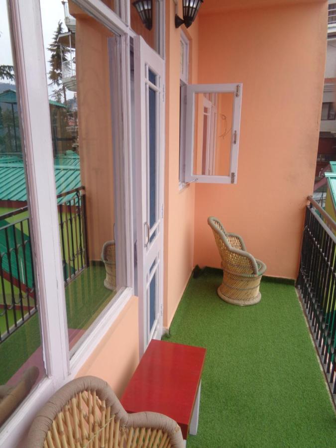 Deluxe Homestay Apartments With Kitchen In Shimla Eksteriør billede